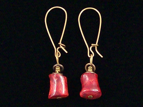 Antiqued medium earrings w/ Sponge coral (Web-240)