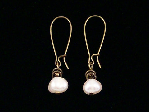 Antiqued medium earrings w/ Pearl (Web-262)