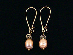 Antiqued medium earrings w/ Pearl (Web-233)