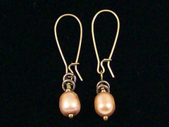 Antiqued medium earrings w/ Pearl (Web-246)